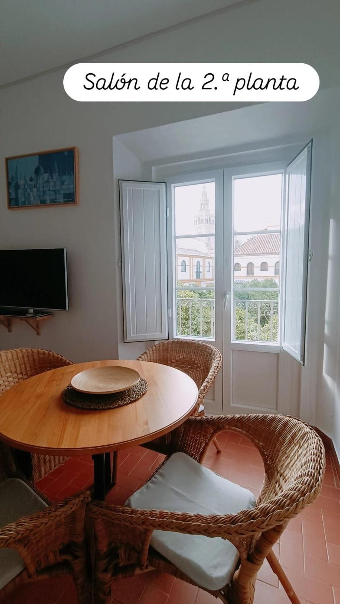 Apartamentos En La Plaza Dona Elvira, 7 Sevilla Dış mekan fotoğraf